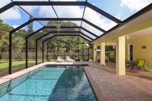 A heated pool - Ellie's Garden - 1714 Overbrook Rd. (Englewood)