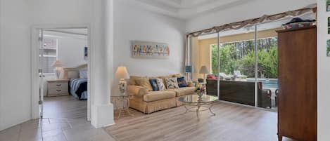 4 bedrooms, desk, iron/ironing board, free WiFi