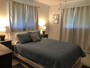 1 chambre, fer et planche à repasser, Wi-Fi gratuit, draps fournis