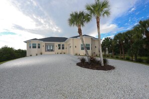 Exterior - Latitude Adjustment - beautiful bay views with dock (Englewood)