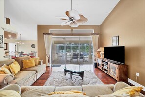 智能電視、DVD 播放機