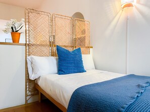 1 bedroom, iron/ironing board, free WiFi