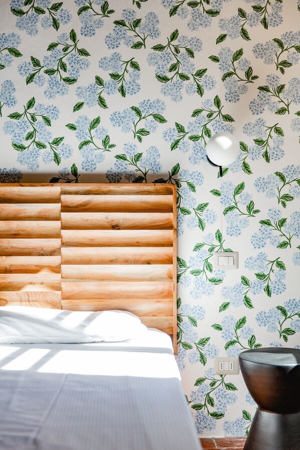 2 bedrooms, iron/ironing board, free WiFi