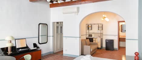 1 bedroom, iron/ironing board, free WiFi