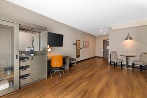 Suite, 1 King Bed, Non Smoking | Laptop workspace, iron/ironing board, free WiFi, bed sheets