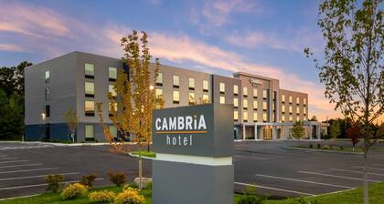 Cambria Hotel & Suites Plymouth