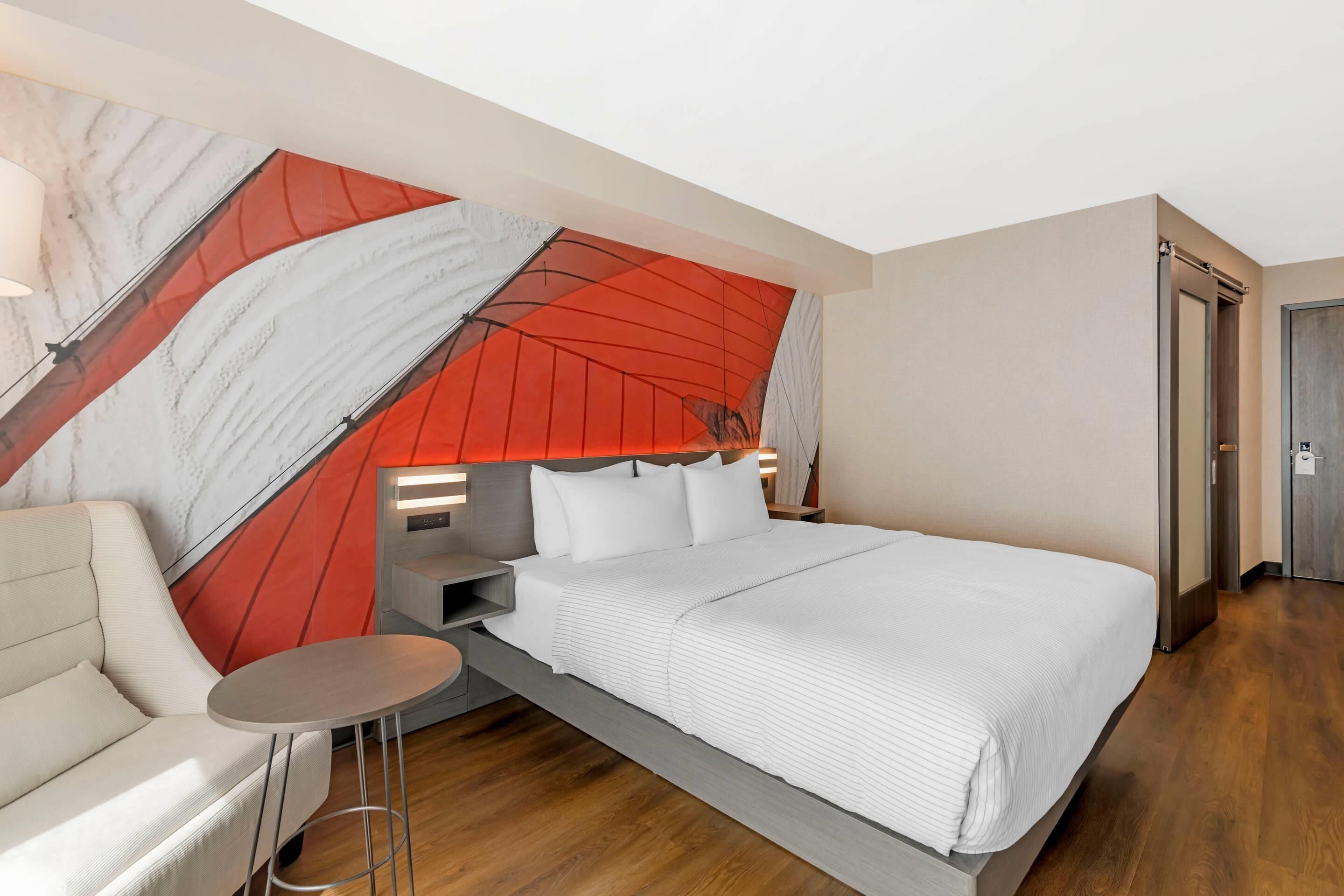 Laptop workspace, iron/ironing board, free WiFi, bed sheets