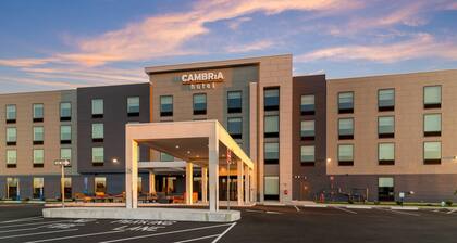 Cambria Hotel & Suites Plymouth