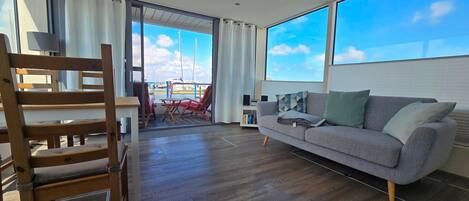 TV, DVD player, stereo