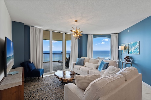 "Baby's Got Beach" at Beach Colony East 6C Beachfront Condo | Large Balcony | My Beach Getaways