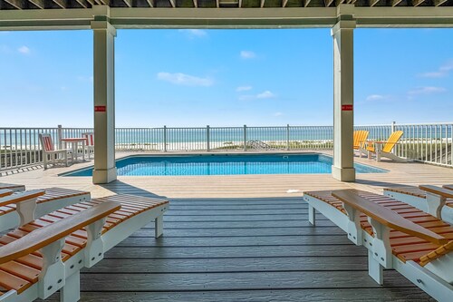 "Sandy Feet Retreat" a Luxury Beachfront Home | Private Pool | Beach Getaways