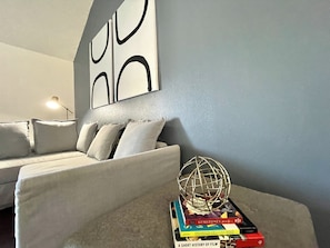 Interior - SFO/South San Francsico Sweet Home-10 minutes from SFO (South San Francisco)