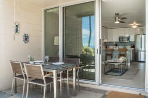 Dining - Oceanfront Paradise: Fully Remodeled Ground Floor Condo (HKOK119) (Kihei)