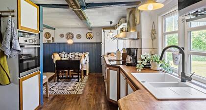 4 bedroom gorgeous home in Rødby