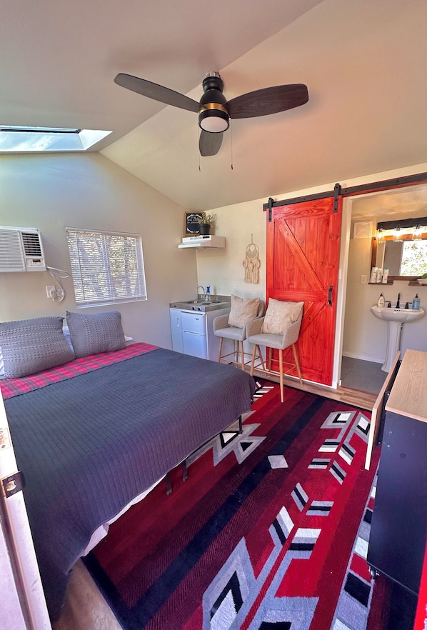 1 soverom, safe på rommet, wi-fi og sengetøy