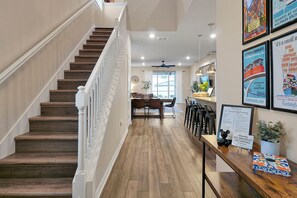 Interior - Sunset Getaway ~ Game-room, Pool, Close to Disney (Davenport)