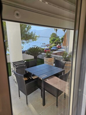 Appartement supérieur, vue sur la mer | Vue du balcon