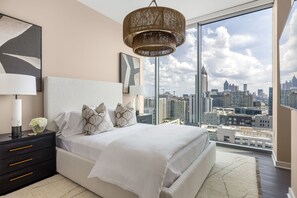 2 camere, una scrivania, ferro/asse da stiro, Wi-Fi gratuito