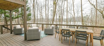 Spacious Lake House with Dock and Swimming Pool