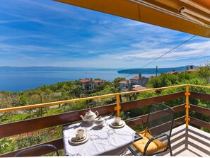 Outdoor dining - Vacation home Andrea by Interhome (Mošćenička Draga/Sv. Jelena)