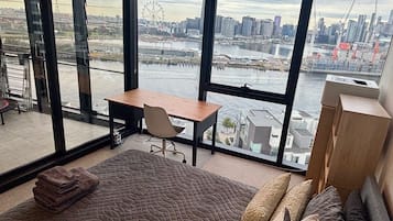 1 bedroom, desk, iron/ironing board, free WiFi