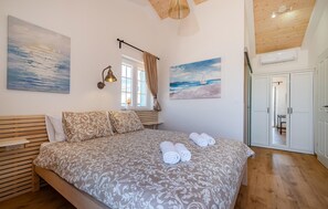 3 bedrooms, travel cot, free WiFi, bed sheets - Nice home in Rovanjska (Rovanjska)