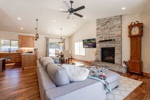 Smart TV, fireplace, offices