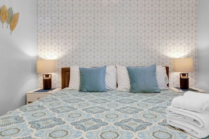 Iron/ironing board, free WiFi, bed sheets