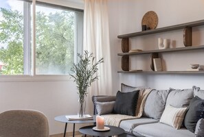 TV - Yucatan - 1 bedroom in Chamberí (Madrid)