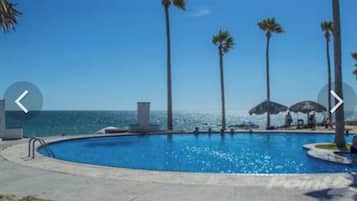 Piscine extérieure, piscine chauffée