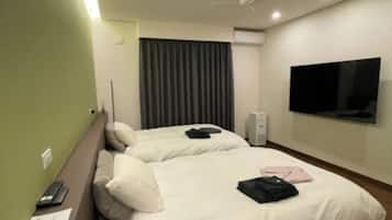 3 bedrooms, desk, iron/ironing board, free WiFi