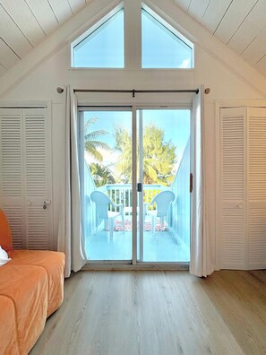 Smart-TV, Bücher, Computerbildschirme