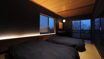 2 bedrooms, desk, free WiFi, bed sheets