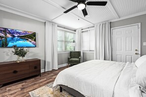 4 habitaciones, tabla de planchar con plancha, wifi y ropa de cama