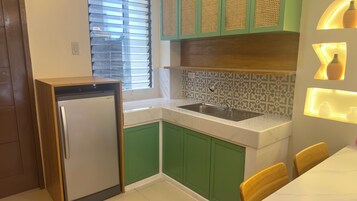 Family Room | Private kitchen