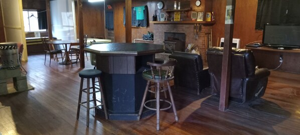 Interior - Situated on 69 acres in middle of Crwawford County, PA. (Guys Mills)