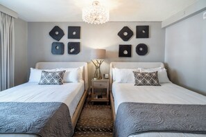 2 bedrooms, iron/ironing board, WiFi, bed sheets - Upscale Traditional Condo steps from Vail MTN w/ fireplace, hot tub + spa access (Vail)