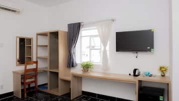 Egyptian cotton sheets, premium bedding, desk, laptop workspace