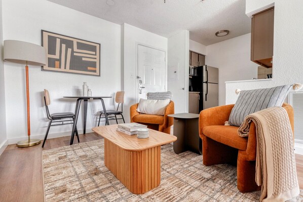 テレビ、ステレオ