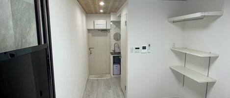 1 habitación, wifi y ropa de cama