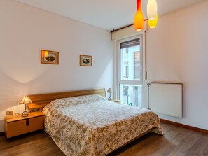 2 bedrooms, internet