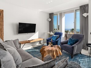 Smart TV - Karat Villa Blue Torviscas (Costa Adeje)