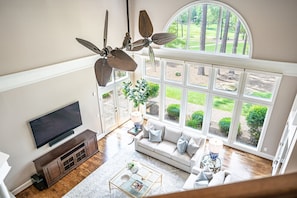 Smart TV, fireplace, offices