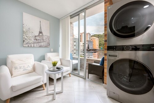 2024 New boutique 2B/1B balcony condo in famous Parque de Sabaneta 