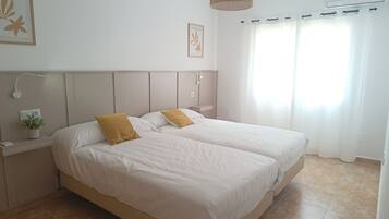 3 Schlafzimmer, Bügeleisen/Bügelbrett, Reisekinderbett, kostenloses WLAN