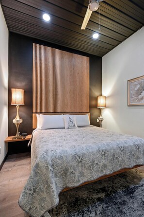 1 dormitorio, tabla de planchar con plancha, wifi gratis y ropa de cama