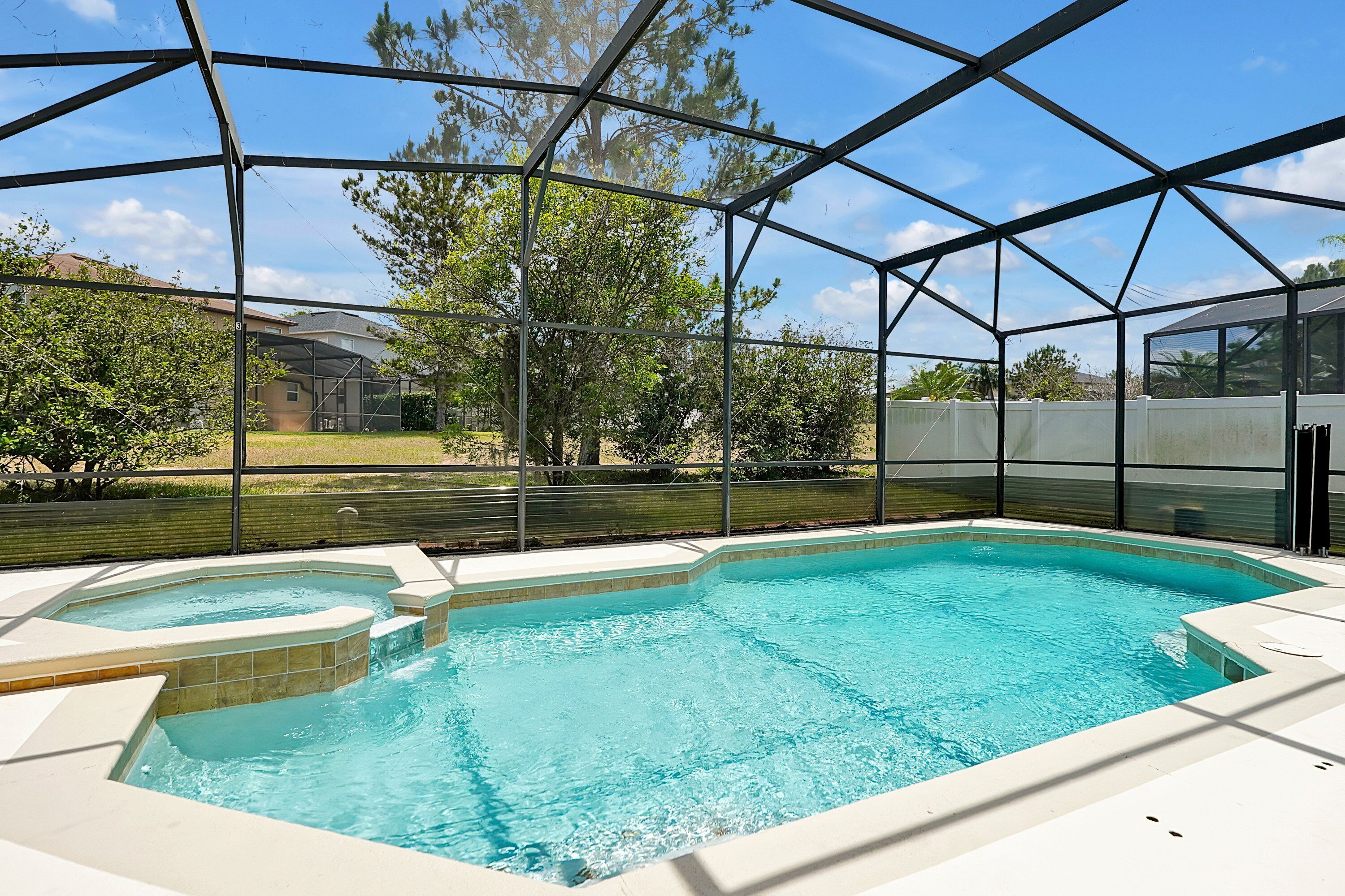 Tropical Tranquility with Pool,Game Room near Champions gate