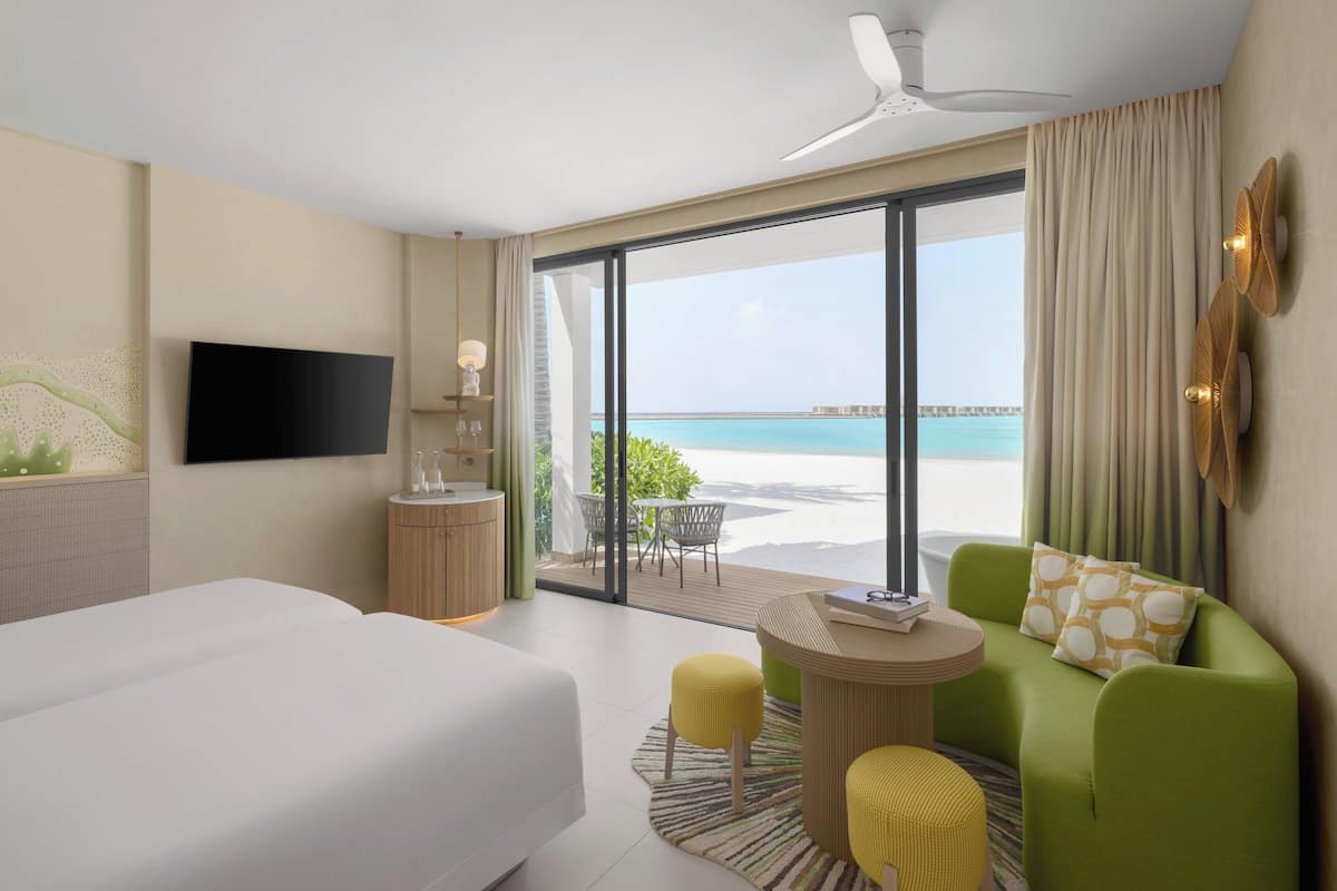 Hypo-allergenic bedding, minibar, in-room safe, laptop workspace