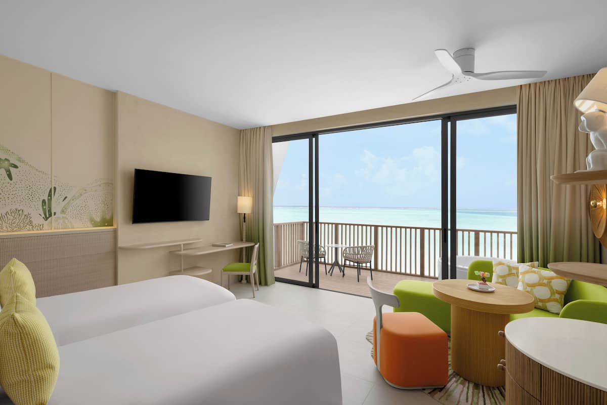 Hypo-allergenic bedding, minibar, in-room safe, laptop workspace