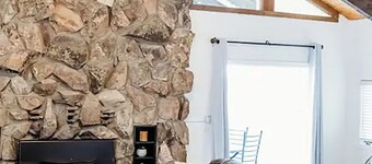 Entire home in Durango, Colorado
8 guests - 4 bedrooms - 5 beds - 2 baths
